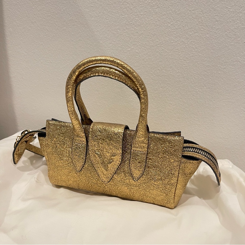 NWT. VIKELE STUDIO Mini Handbag Crossbody Bag - Gold - Picture 7 of 12